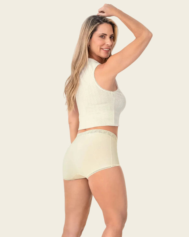Paquete x 3 panties clásicos con toques de encaje