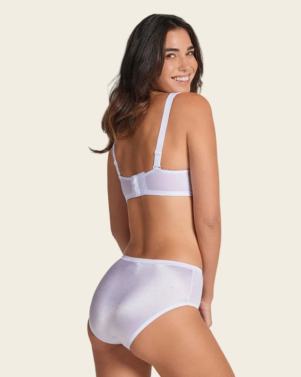 Panty clásico pierna alta con excelente cubrimiento tela suave