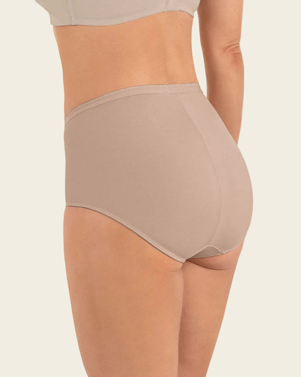Panty clásico de control suave con excelente modelación