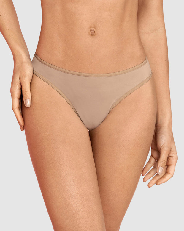 Panty estilo brasilera semidescaderado