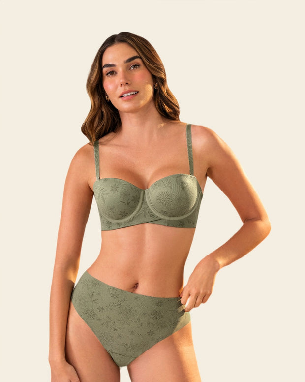 Brasier strapless ideal para busto medioiano y grande