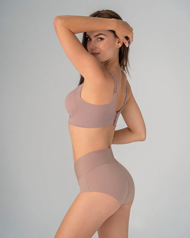 Panty hípster tiro alto de control fuerte de abdomen