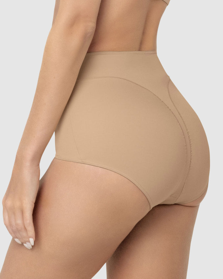 Panty clásico de compresión y tiro alto
