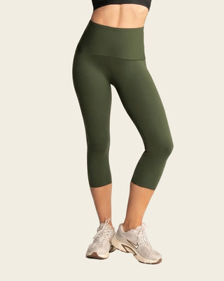 Capri deportivo tiro alto con control de abdomen#color_b56-verde-oscuro