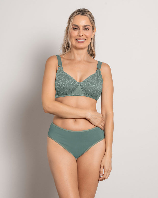 Paquete x 3 panties tipo bikini con buen cubrimiento