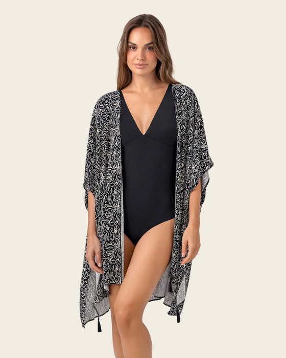 Salida de baño tipo kimono con borlas decorativas#color_c08-estampado-flores