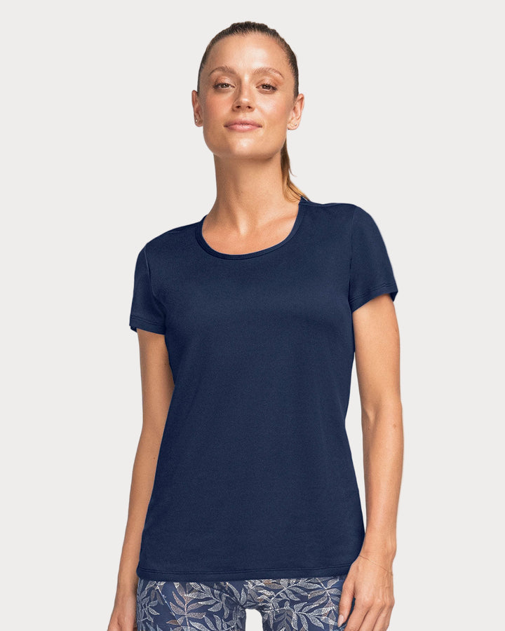 Camiseta deportiva de secado rápido y silueta semiajustada