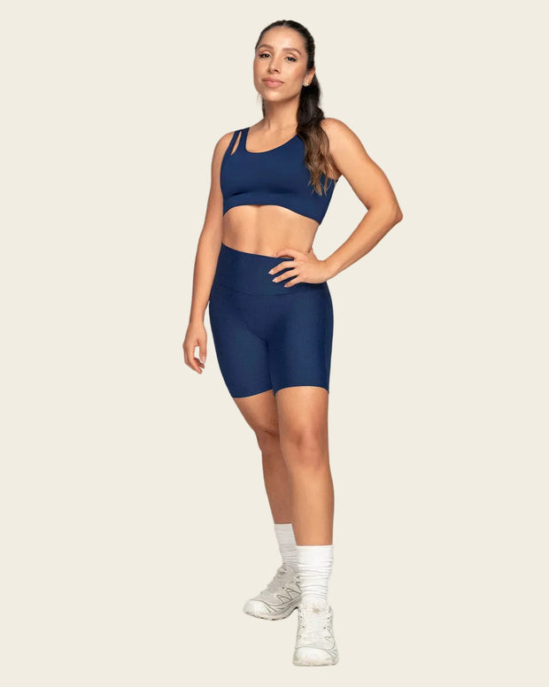 Short deportivo tipo biker