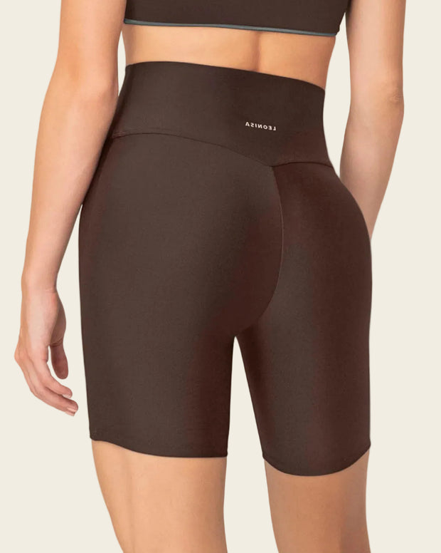 Short deportivo tipo biker