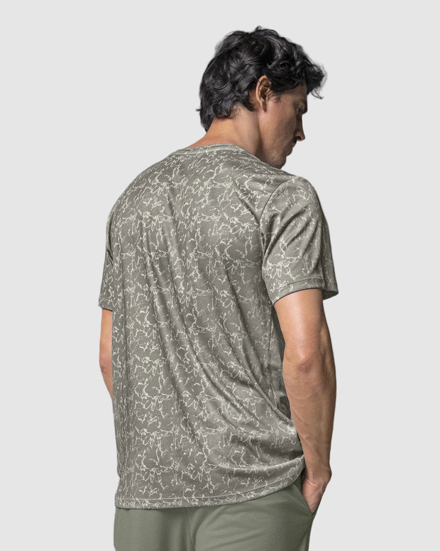 Camiseta deportiva masculina con tecnología de secado rápido