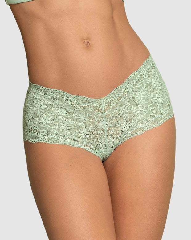 Panty estilo hipster en encaje moderno