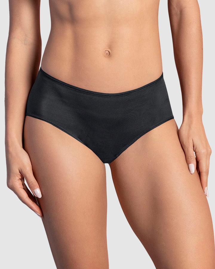 Hípster semidescaderado de buen cubrimiento