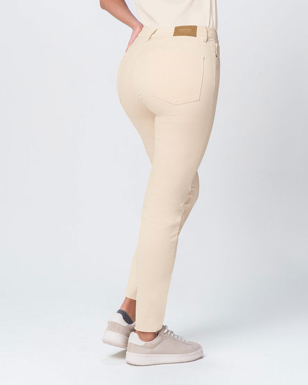 Jeans skinny esenciales para mujer