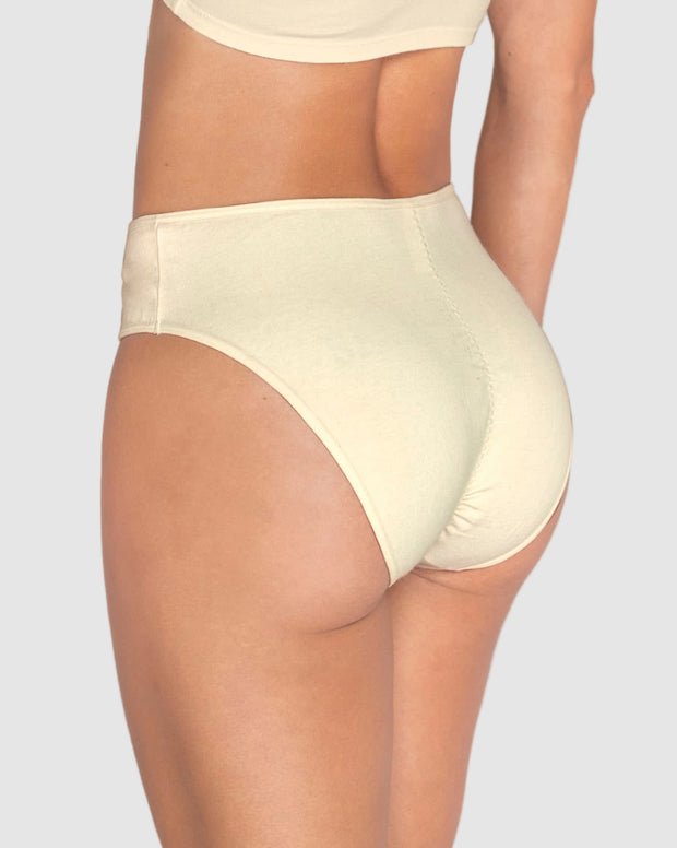 Paquete x 3 panties tipo bikini con buen cubrimiento