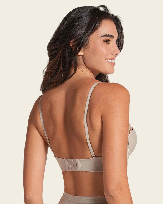Brasier strapless Magic Up de doble realce que aumenta dos tallas de copa