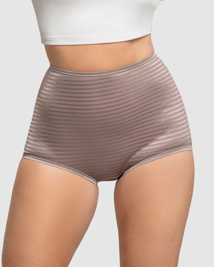 Panty clásico con máximo cubrimiento#color_790-gris-claro