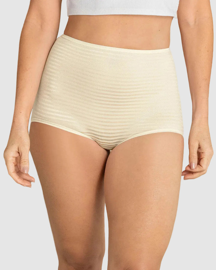 Panty clásico con máximo cubrimiento