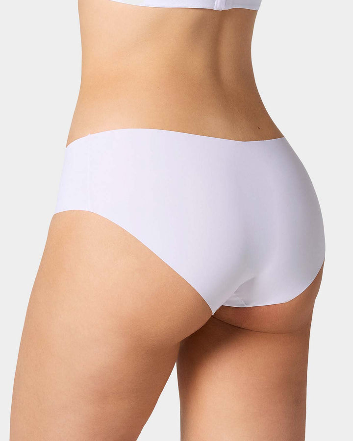 Panty hípster invisible ultraplano sin elásticos y de pocas costuras
