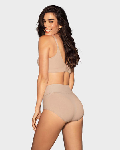 Panty faja de compresión moderada tiro alto en SkinFuse®