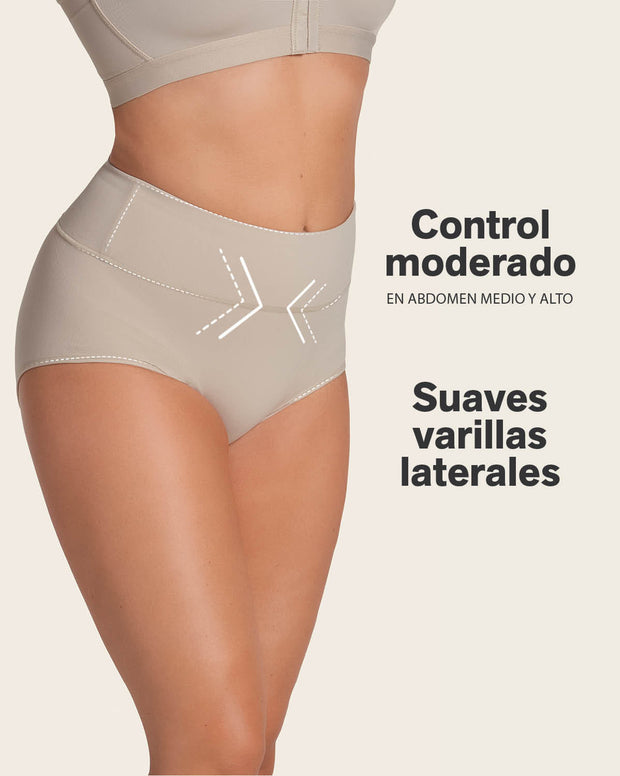 Panty faja de compresión moderada tiro alto en SkinFuse®