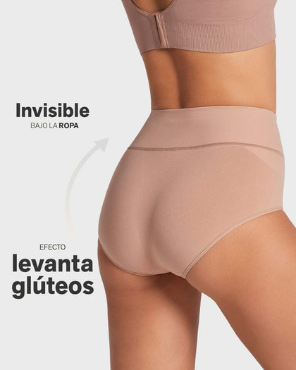 Panty faja de compresión moderada tiro alto en SkinFuse®#color_852-cafe-medio