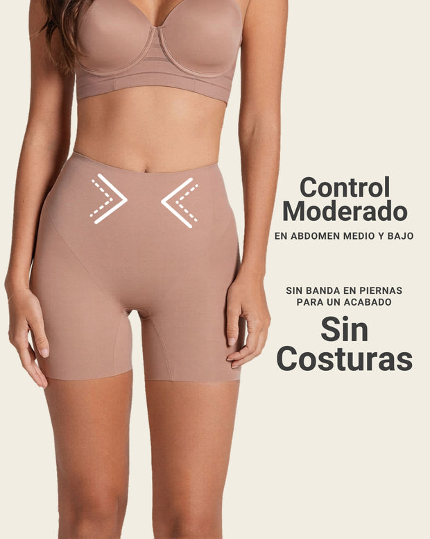 Short de compresión con almohadillas removibles levanta cola