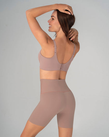 Short de compresión de abdomen y cintura que disimula la celulitis
