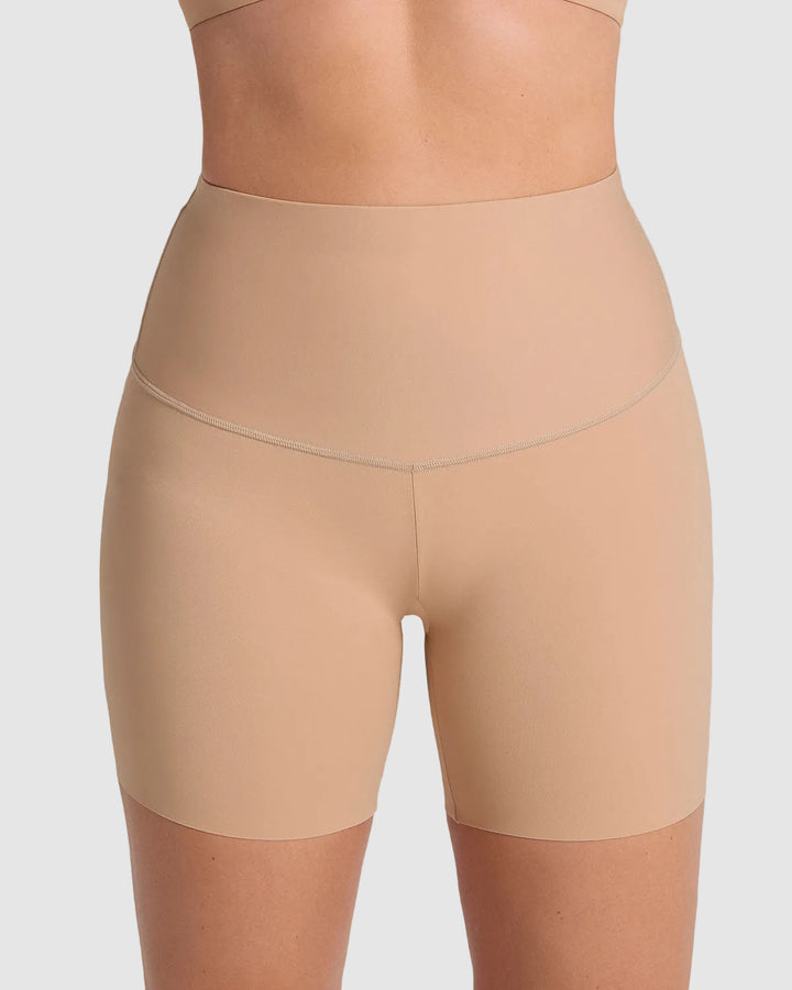 Short de compresión de abdomen y cintura que disimula la celulitis