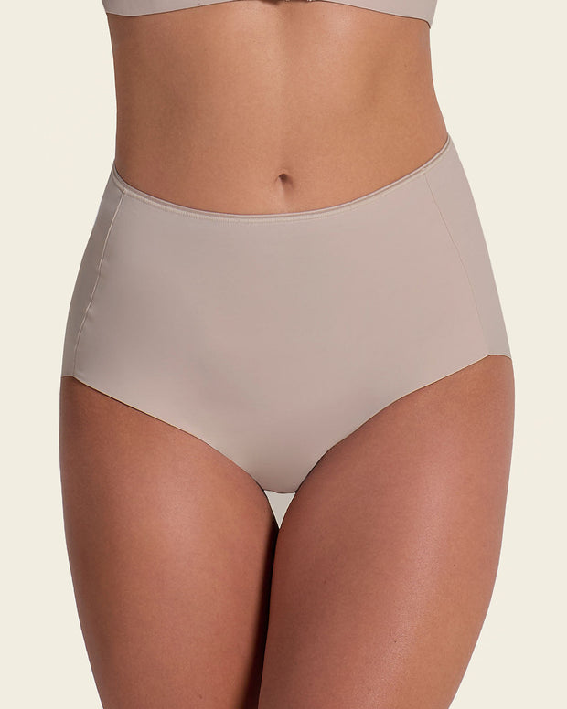 Panty clásico efecto invisible de compresión fuerte en abdomen