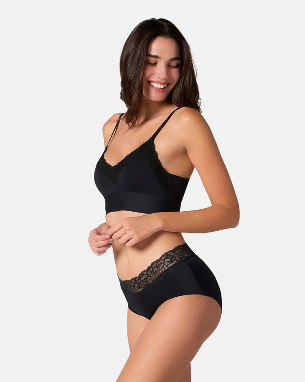 Panty hípster en tela ultraliviana con franja de encaje