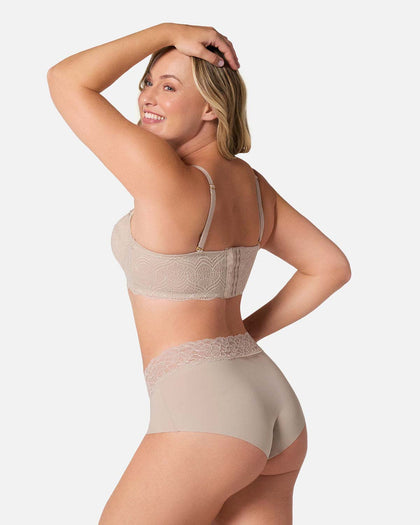 Panty hípster en tela ultraliviana con franja de encaje