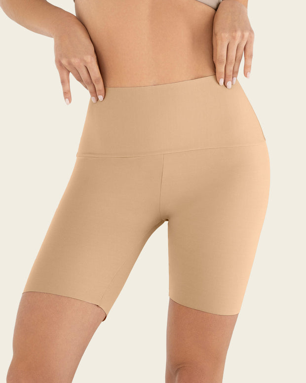 Short de control moderado aspecto invisible con fajón antideslizante