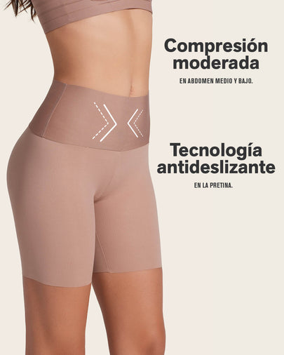 Short de compresión moderada aspecto invisible con fajón antideslizante#color_857-cafe-medio