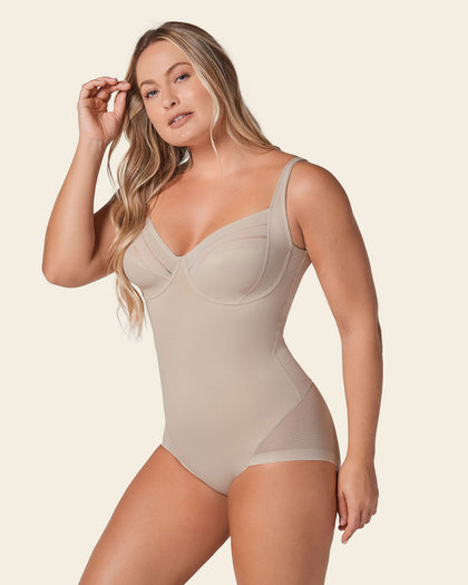 Body de control suave y copas con arco