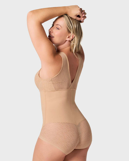 Faja tipo body de compresión de abdomen, bralette incorporado