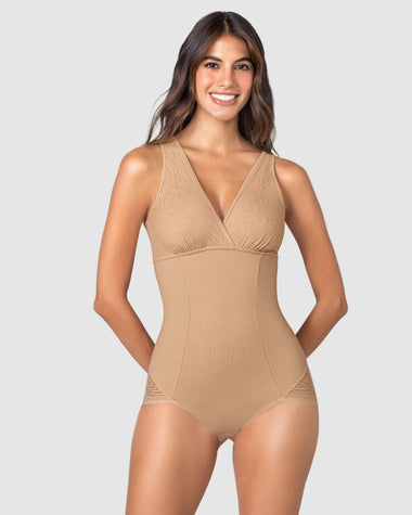 Faja tipo body con bralette incorporado con compresión de abdomen#color_801-cafe-medio