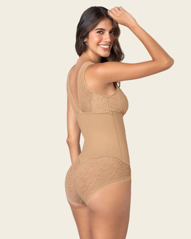 Faja tipo body con bralette incorporado con compresión de abdomen