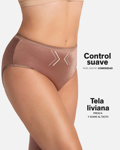 Panty clásico pierna alta con excelente cubrimiento tela suave#color_831-cafe-oscuro