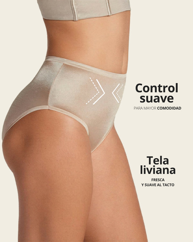 Panty clásico pierna alta con excelente cubrimiento tela suave