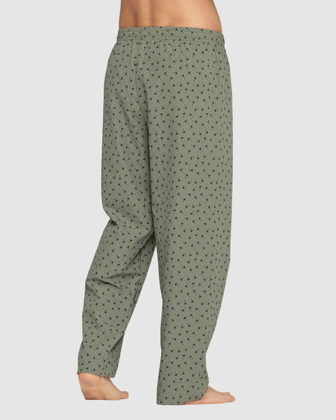 Pantalón largo en algodón cómodo y funcional para hombre#color_a56-verde