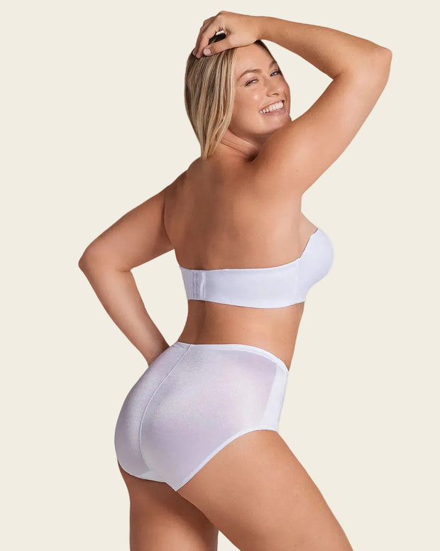 Panty clásico de control suave con efecto levantacolas