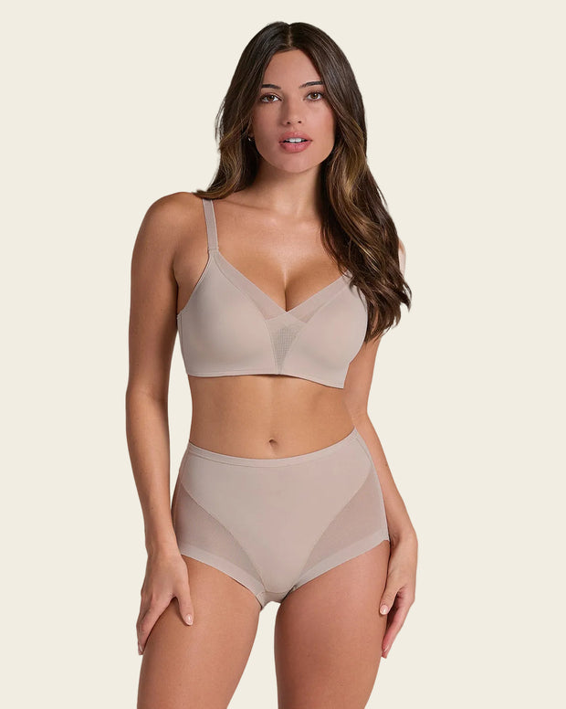 ComfortFit Bra + Truly Undetectable Panty en Café Claro