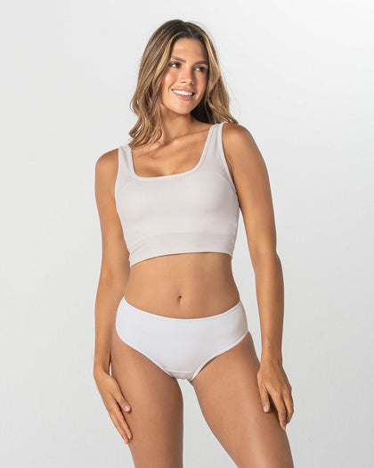 Panty clásico alto en pierna con compresión moderada en el abdomen