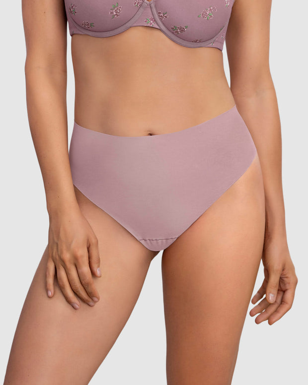 Brasilera tiro alto invisible