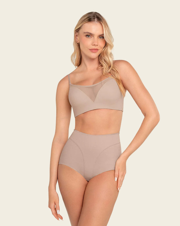 Panty clásico de compresión y tiro alto