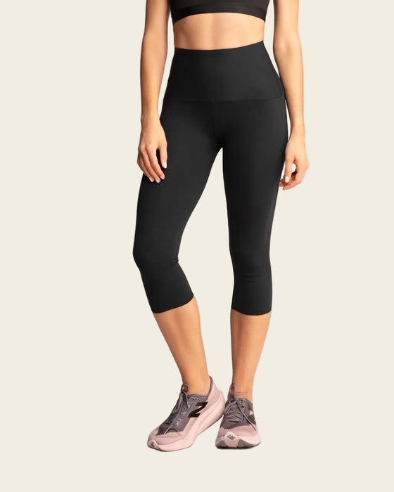 Capri deportivo tiro alto con control de abdomen#color_700-negro