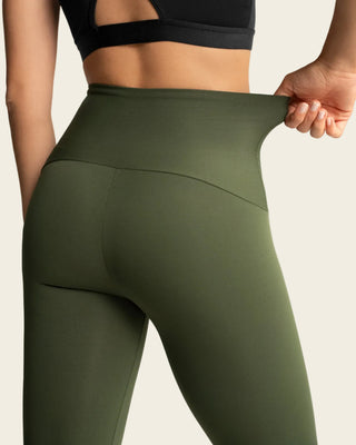 Capri deportivo tiro alto con control de abdomen#color_b56-verde-oscuro