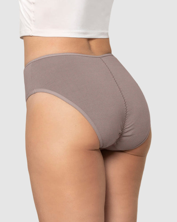 Paquete x 3 panties tipo bikini con buen cubrimiento
