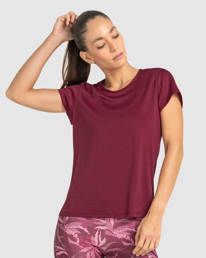 Camiseta deportiva de secado rápido y silueta semiajustada#color_220-vinotinto