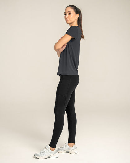 Camiseta deportiva de secado rápido y silueta semiajustada#color_795-gris-oscuro